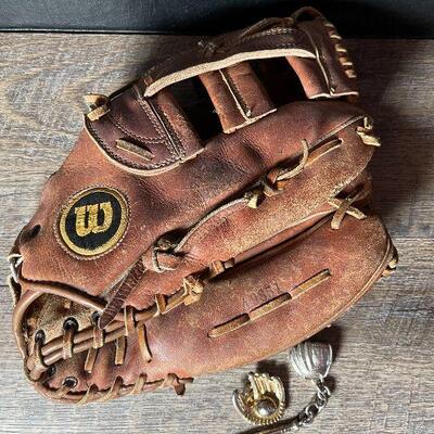 G73: Vintage Wilson Force 2 Baseball Glove