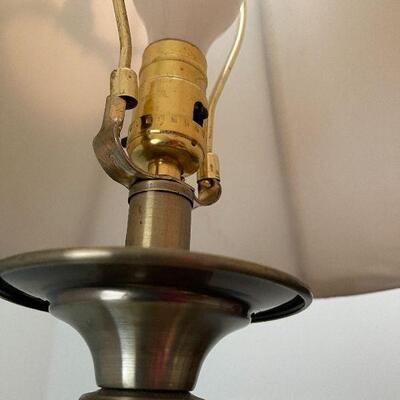 B2: Metal Occasional Lamp