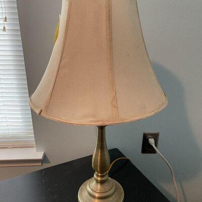 B2: Metal Occasional Lamp