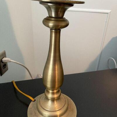 B2: Metal Occasional Lamp