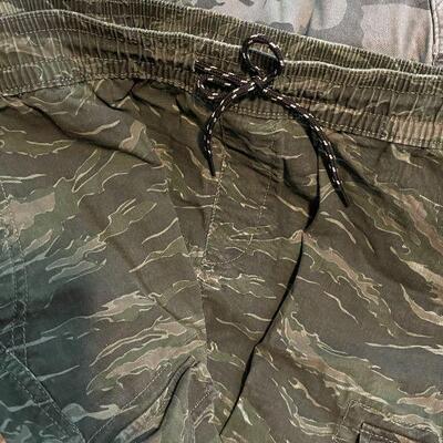 B11: Men's Camo Pants, Jeans, and Sweats