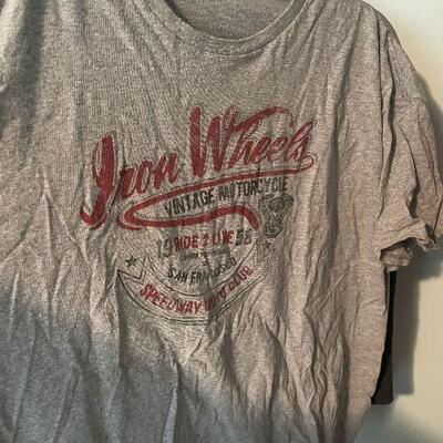 B13: Men's T-Shirts