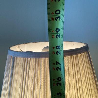 L10: Beautiful Lotus Flower Table Lamp