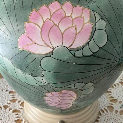 L10: Beautiful Lotus Flower Table Lamp