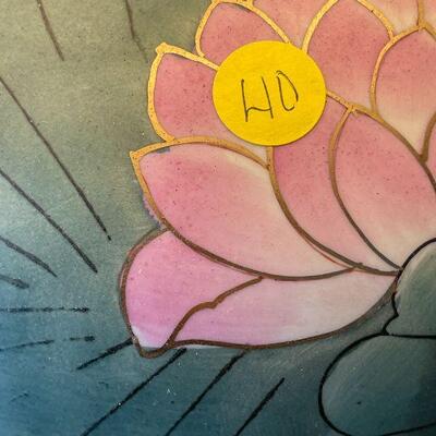 L10: Beautiful Lotus Flower Table Lamp