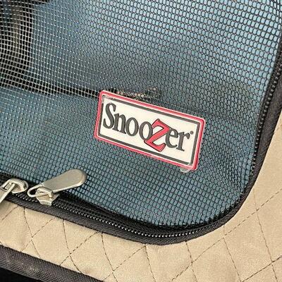 L14: Snoozer Small Pet Travel Carrier