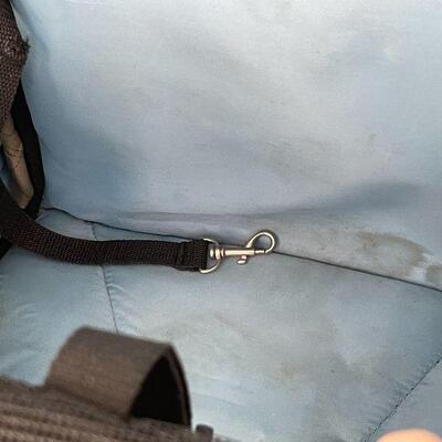 L14: Snoozer Small Pet Travel Carrier