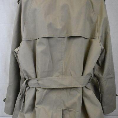 Men's London Fog Trench Coat size 42 with belt & removeable liner
