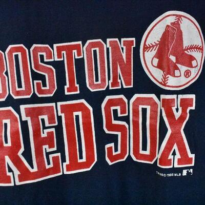 Boston Red Socks Vintage T-Shirt. Looks Size Med