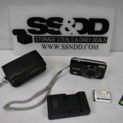 5 pc 14 mp Fujifilm Digital Camera w/ Case, Battery, Memory Card, Charger. Works