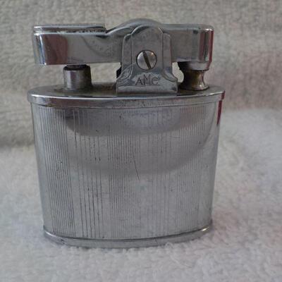 Vintage " Willow" Lighter.