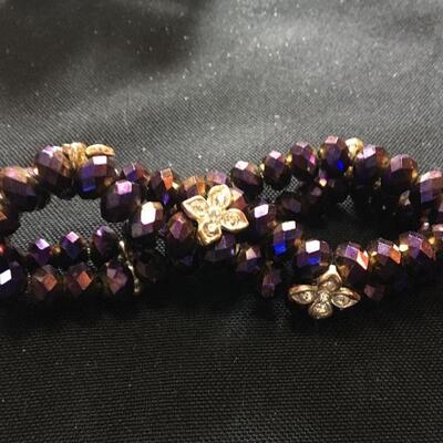 4pc Costume Jewelry Bracelet Collection. LOT 20