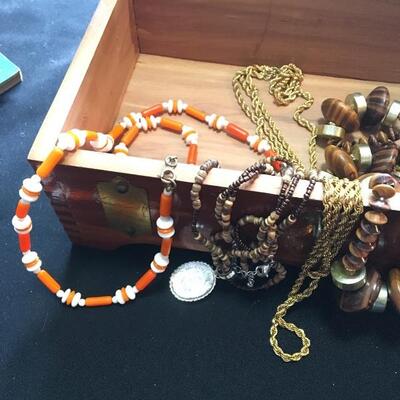 Jewelry Box with 5 Costume Jewelry Necklaces avg 28â€ lengths. LOT 21 