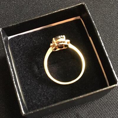 14k Gold, Tanzanite and Diamond Ring Size 7. LOT 24