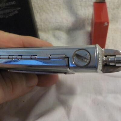 Automatic Marathon Two in One Lighter.