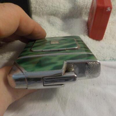 Automatic Marathon Two in One Lighter.