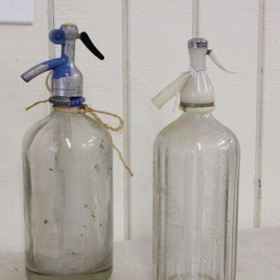 Lot 1 Vintage Glass Seltzer Bottles (Schweppes)
