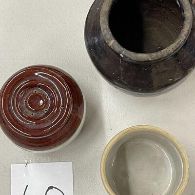 Lot 60 Smokes, Salt Pottery