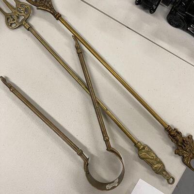 Lot 61 Vintage Brass Toaster Forks & Tongs