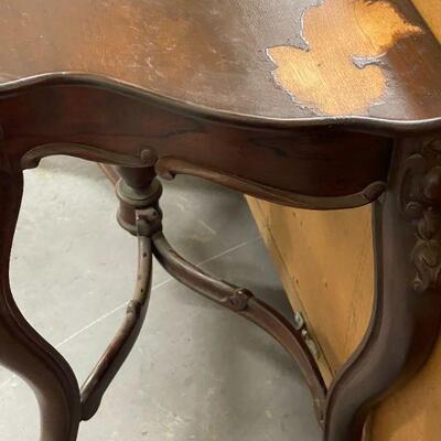 Lot 70 Antique Wood Decorative/Entry Table 42x19x30