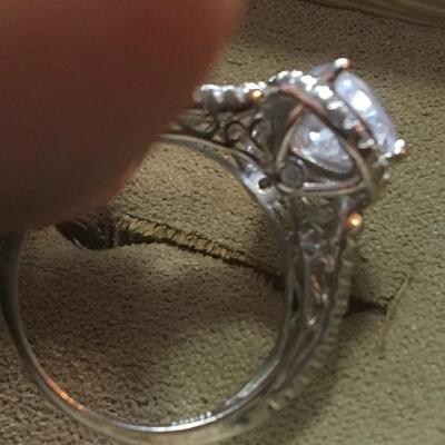 Vintage .925 Sterling Silver Ring with 4 carat CZ. Size 8. LOT 29