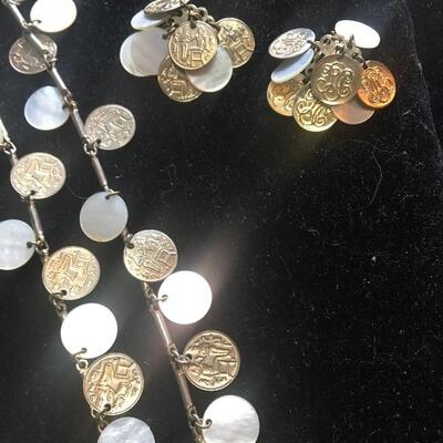 Necklace and Earring Set with â€œShell and Coinâ€ Design. LOT 30