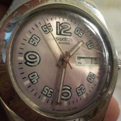 Vintage "Swatch Watch" with stainless steel band. "Mens Wrist Watch"