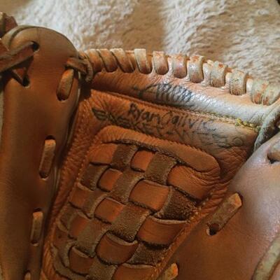 RAWLINGS Ken Griffey Jr Glove #50131. 