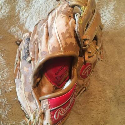RAWLINGS Cal Ripken Baseball RBG 84 Glove. LOT 40