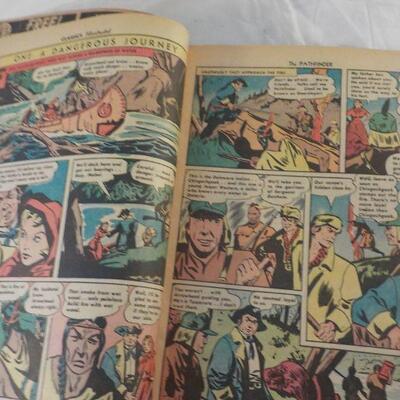 " Classics Illustrated Original Pathfinder Comic Book". June 1945.