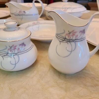 fFull set of China