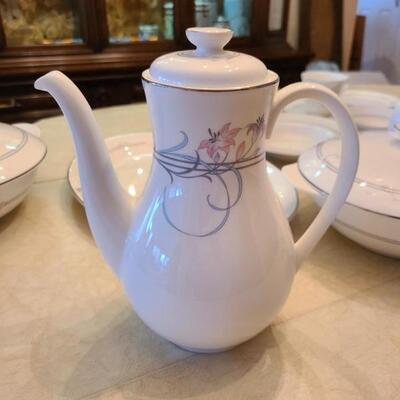 fFull set of China