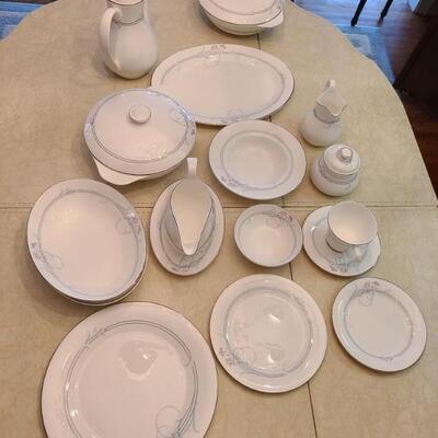 fFull set of China