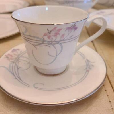 fFull set of China