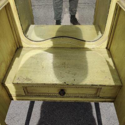 Vintage dresser