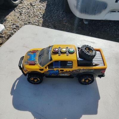 Toy truck