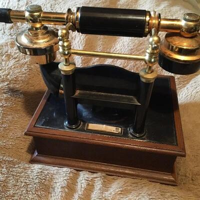 Vintage French Style Telephone Rotary Phone. LOT 54