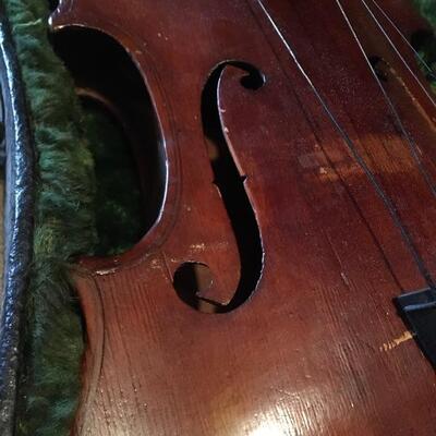 Antique 4/4 Violin and Case. Single piece back.   LOT 56