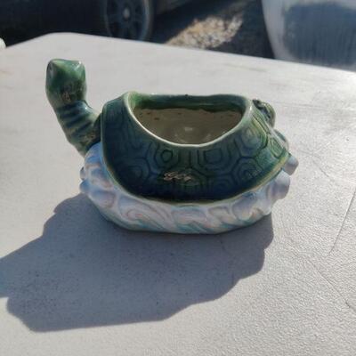 Glass turtle dish