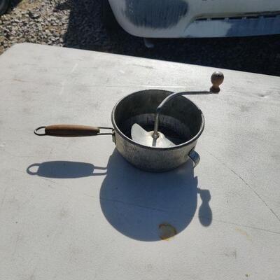 Vintage sifter