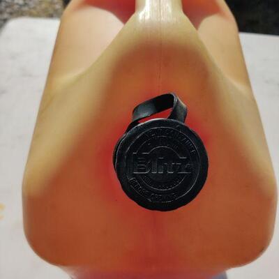 5 gallon gas canister