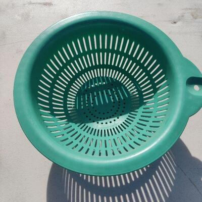 Noodle strainer