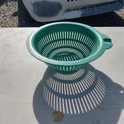 Noodle strainer