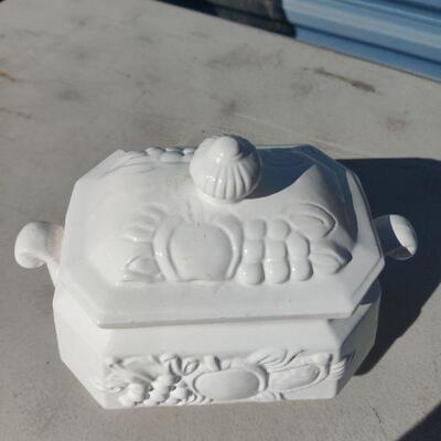 Decorative dish