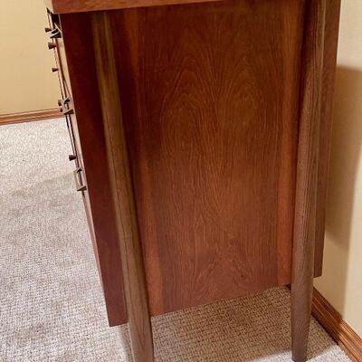 Stanley Furniture (USA) Mid Century Modern 6-Drawer Dresser w/ Mirror