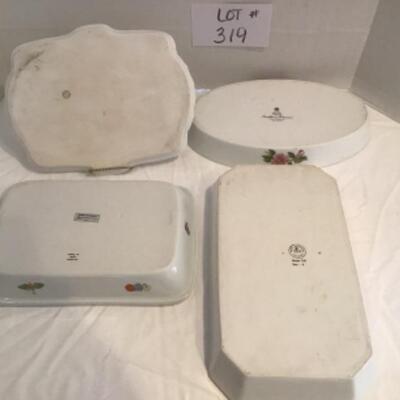B - 319   4 Serving / Baking Dishes 