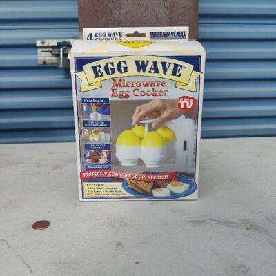 Egg wave microwave egg cooker