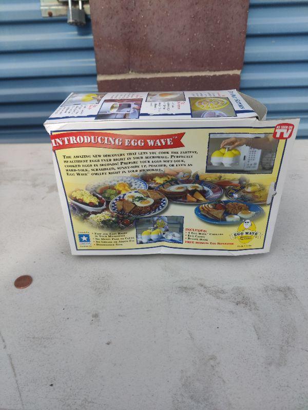 Egg wave microwave egg cooker