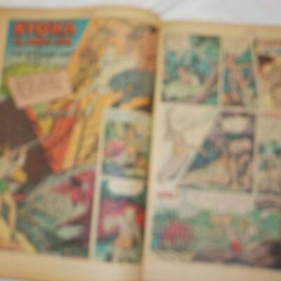 " Nyoka the Jungle Girl". Comic Book 1947 .