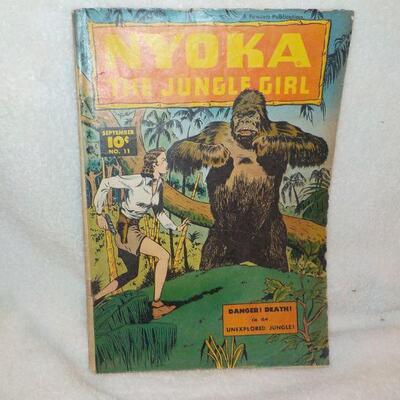 " Nyoka the Jungle Girl". Comic Book 1947 .